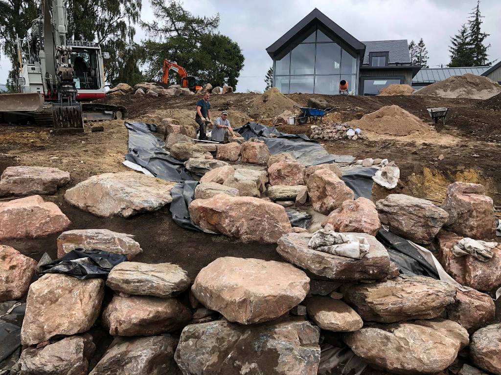 Laying out of rockery
